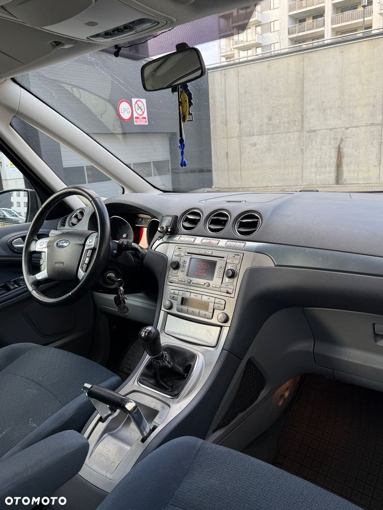 Ford Galaxy 2.0 Concept - 7