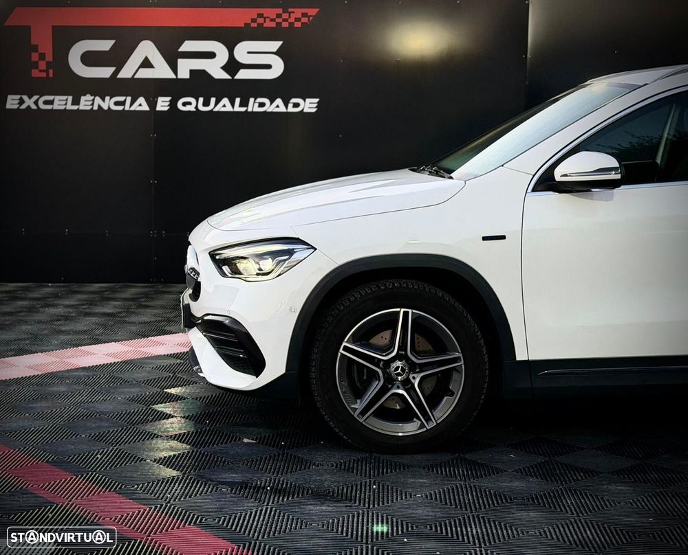 Mercedes-Benz GLA 250 e AMG Line - 17