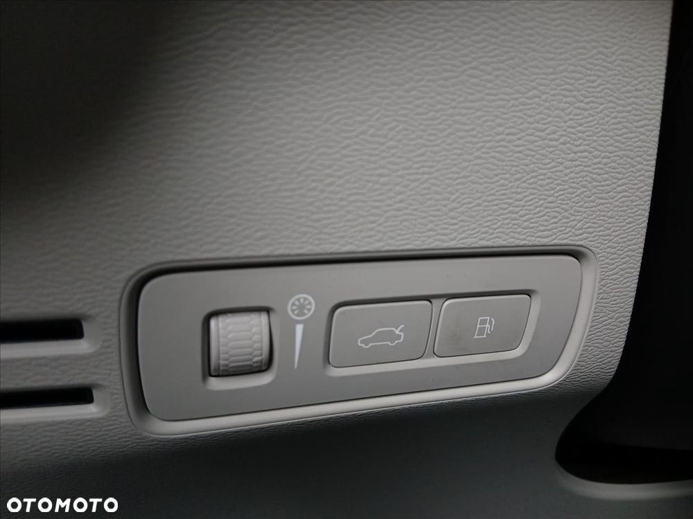 Volvo XC 40 - 32