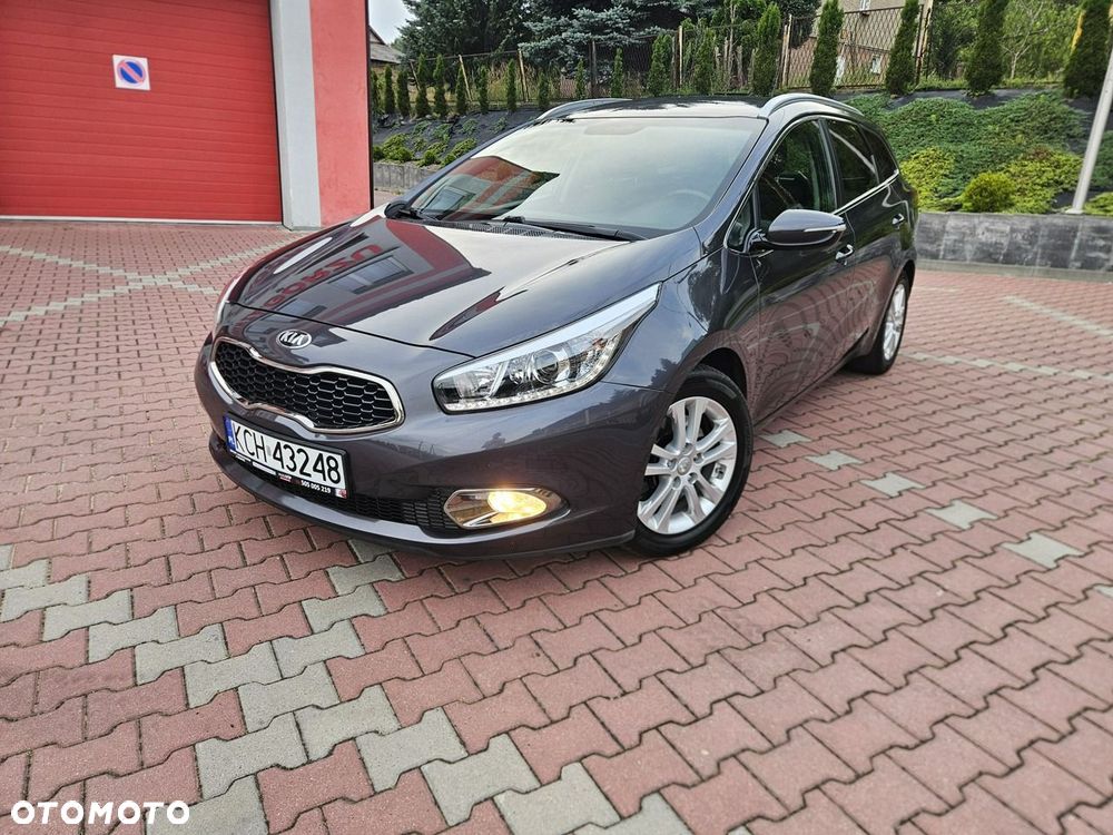 Kia Ceed 1.6 CRDi SCR L Business Line Plus - 4