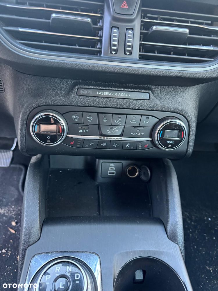 Ford Focus SW 1.5 EcoBlue S&S TITANIUM - 11