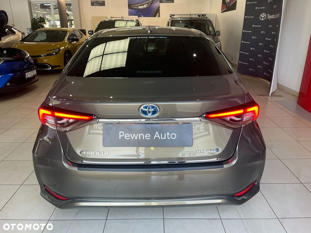Toyota Corolla 1.8 Hybrid Executive - 6