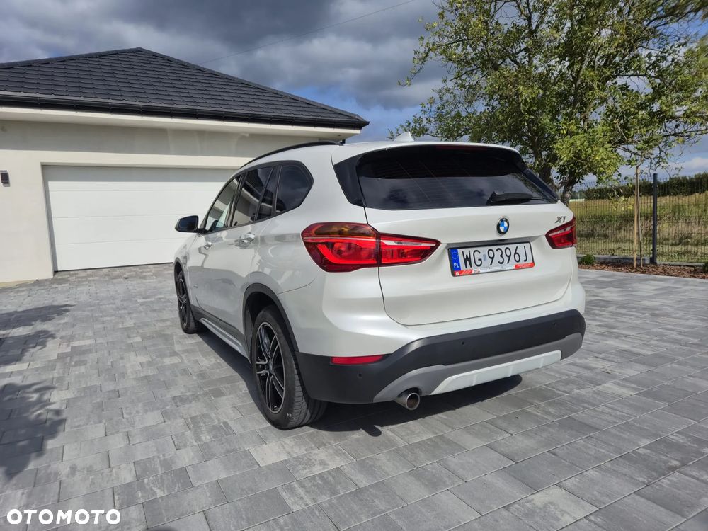 BMW X1 sDrive18d Sport Line sport - 2