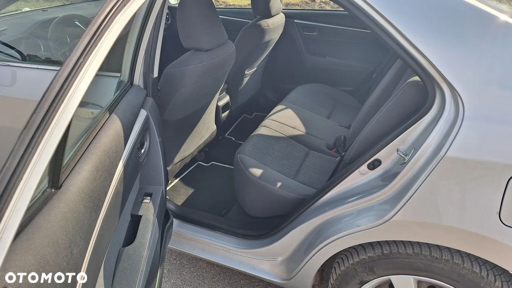 Toyota Corolla 1.6 Comfort - 19