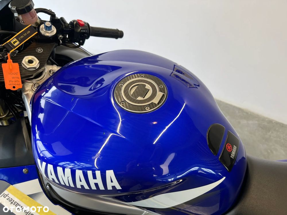 Yamaha R6 - 18