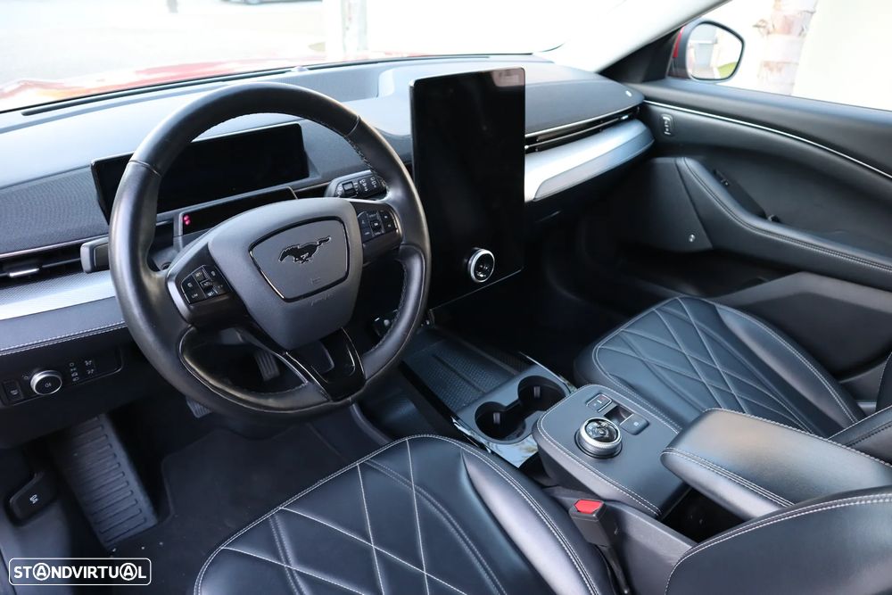 Ford Mustang Mach-E Standard - 18