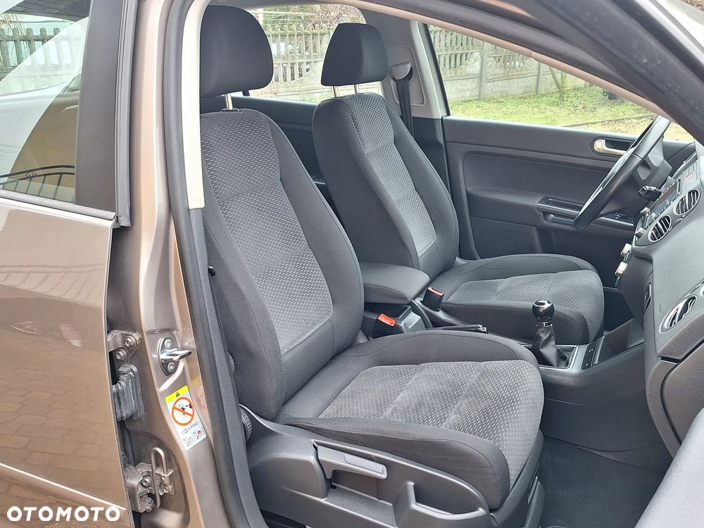 Volkswagen Golf Plus 1.6 Q-Line - 11