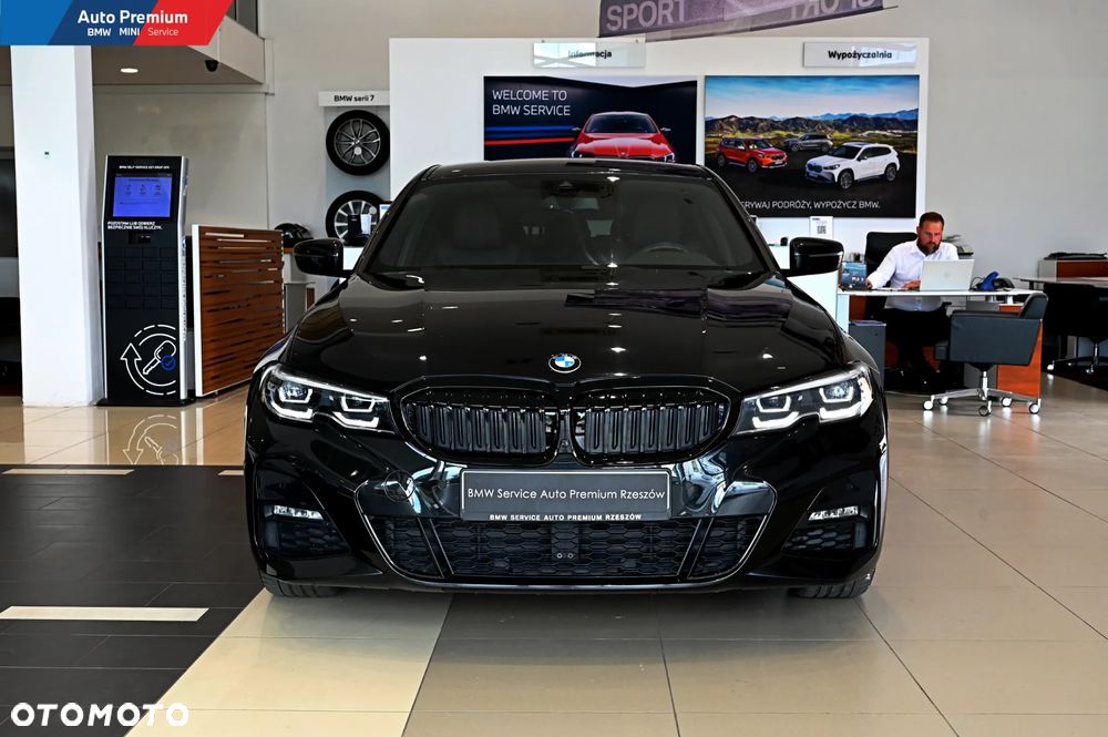 BMW Seria 3 320d xDrive M Sport sport - 2
