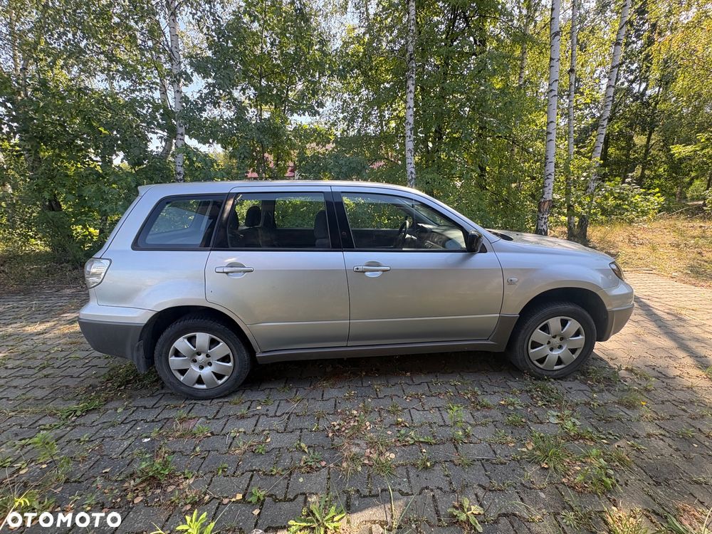 Mitsubishi Outlander - 5