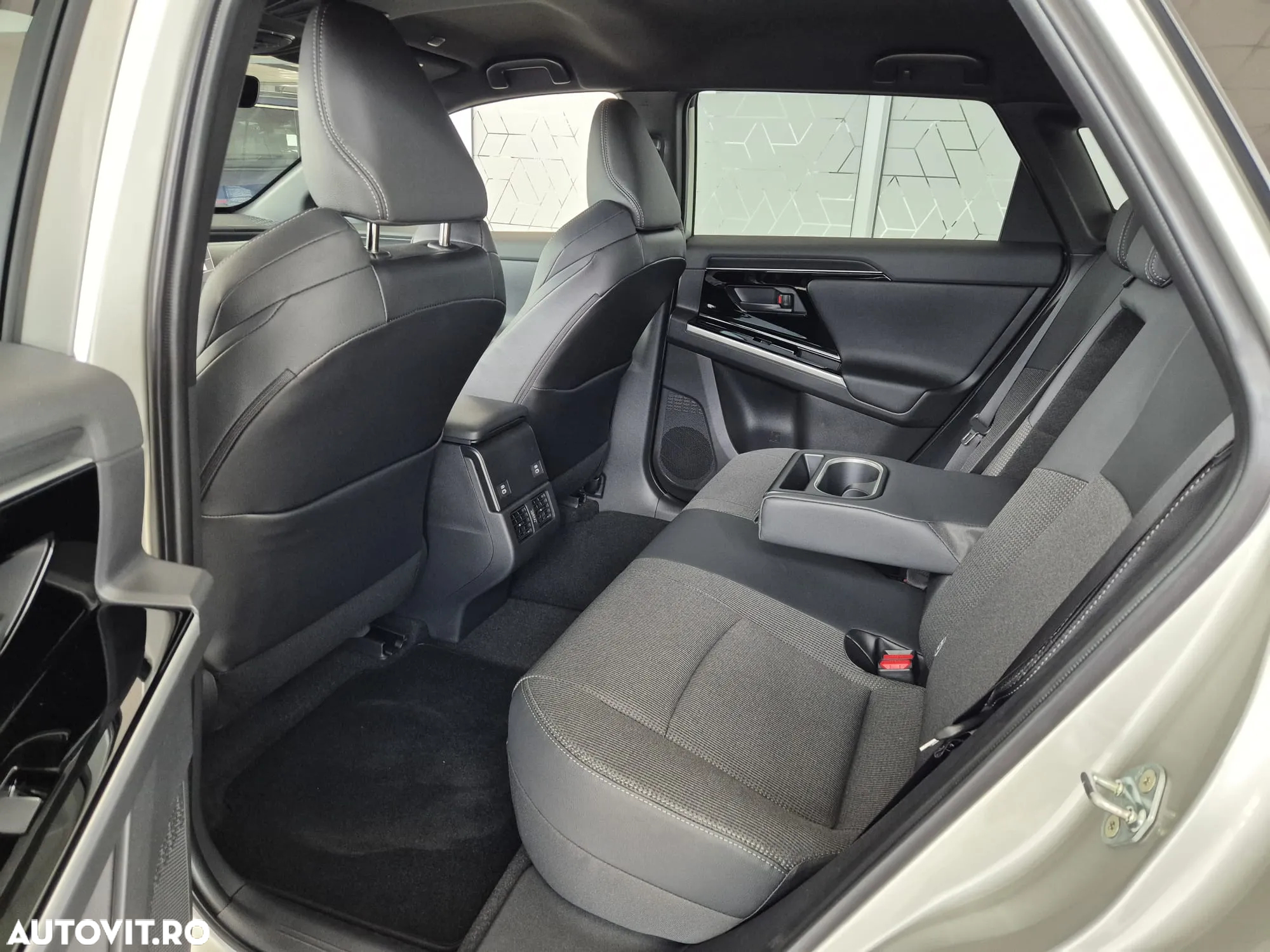 Toyota BZ4X 160 KW AWD (4x4) Exclusive - 6