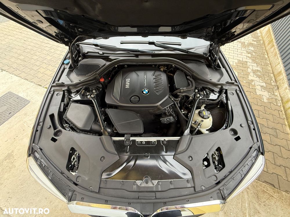 BMW Seria 5 520d xDrive Aut. Luxury Line - 33