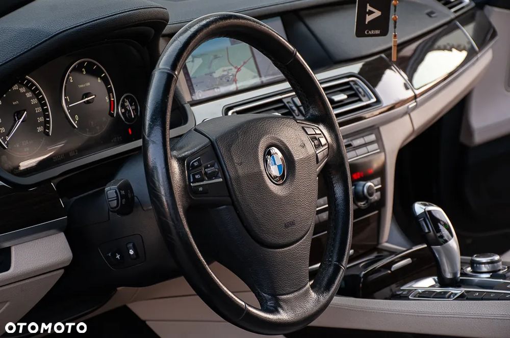 BMW Seria 7 740d xDrive - 9