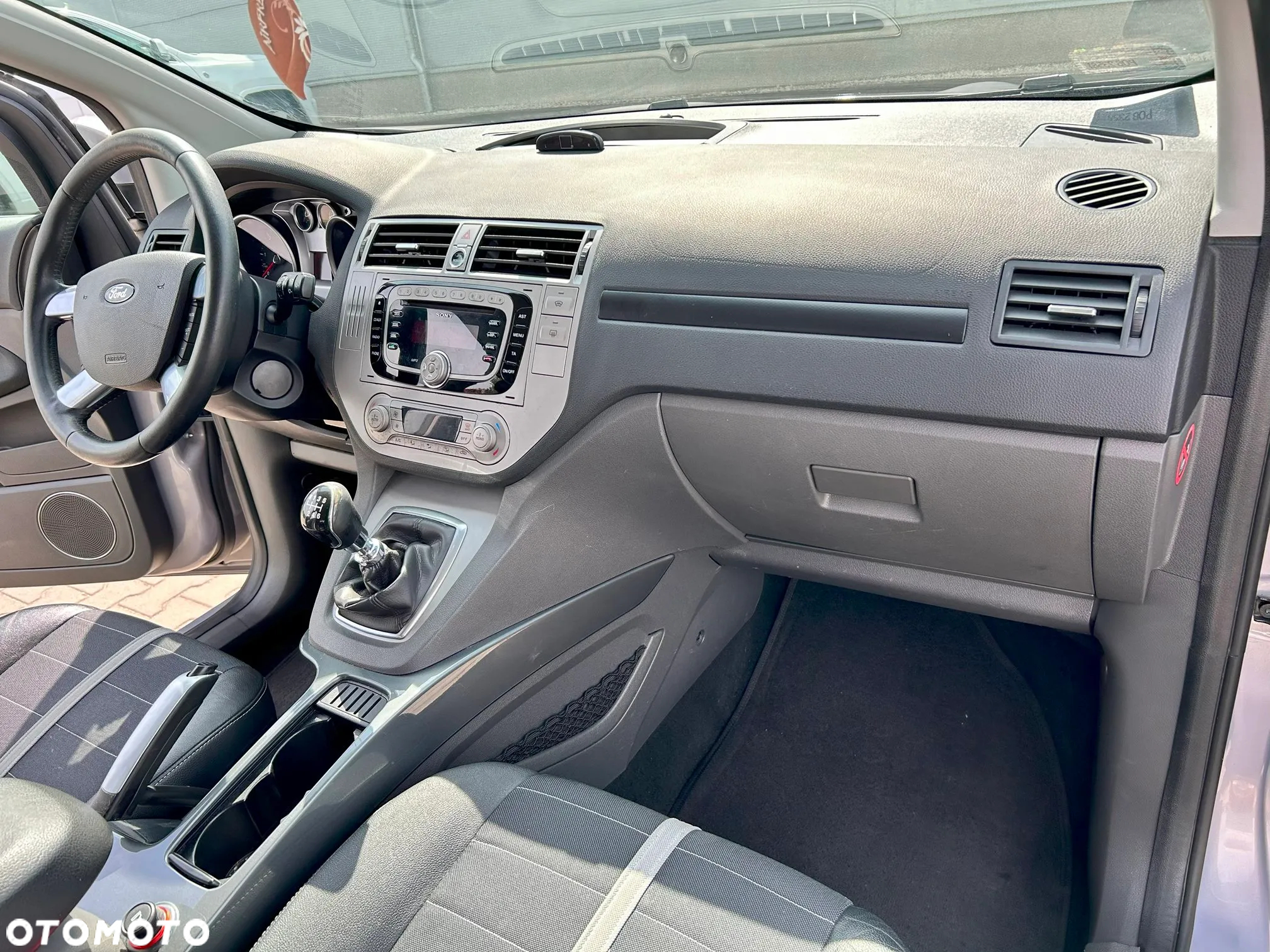 Ford Kuga - 21