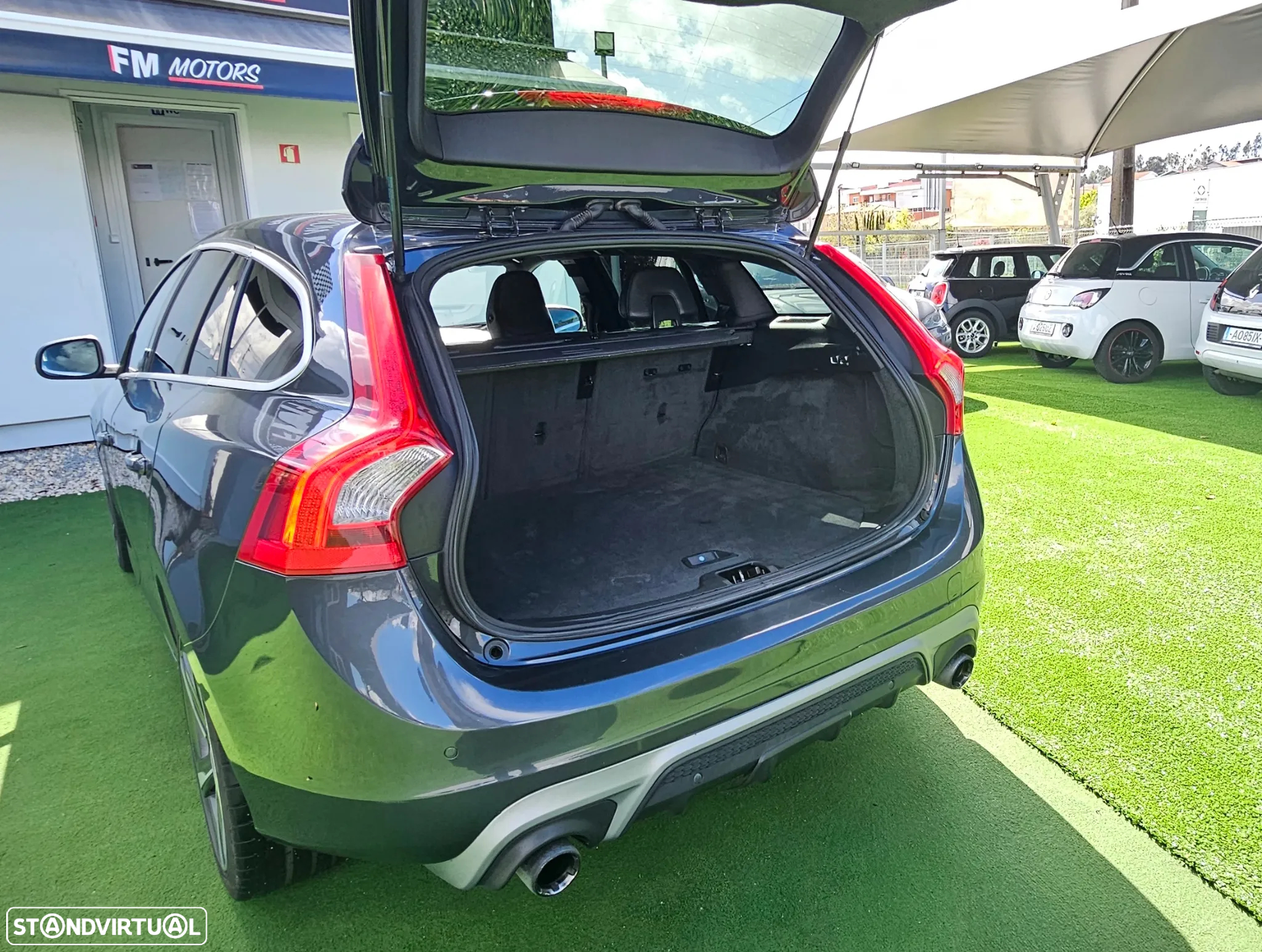 Volvo V60 D2 Geartronic Powershift RDesign - 36