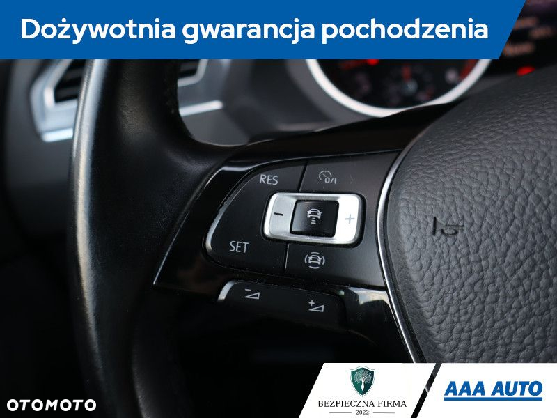 Volkswagen Tiguan - 22