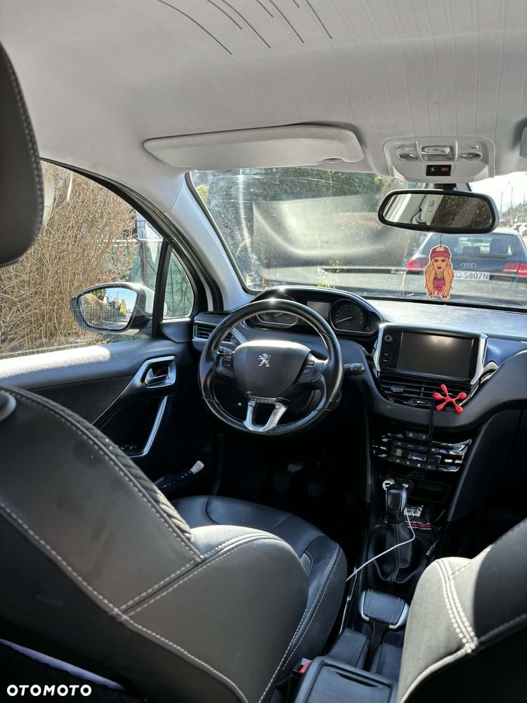 Peugeot 2008 BlueHDi 100 STOP & START Active - 13