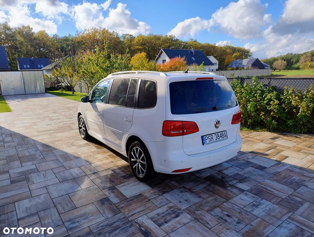 Volkswagen Touran 2.0 TDI Highline - 3