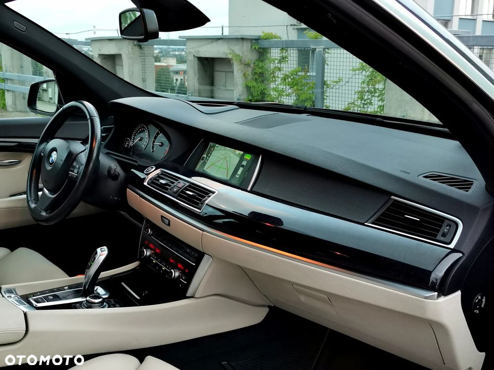 BMW 5GT 530d - 21