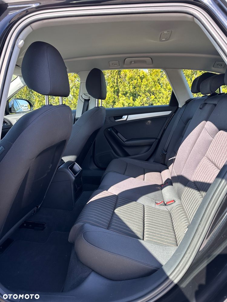 Audi A4 Avant 2.0 TDI - 9