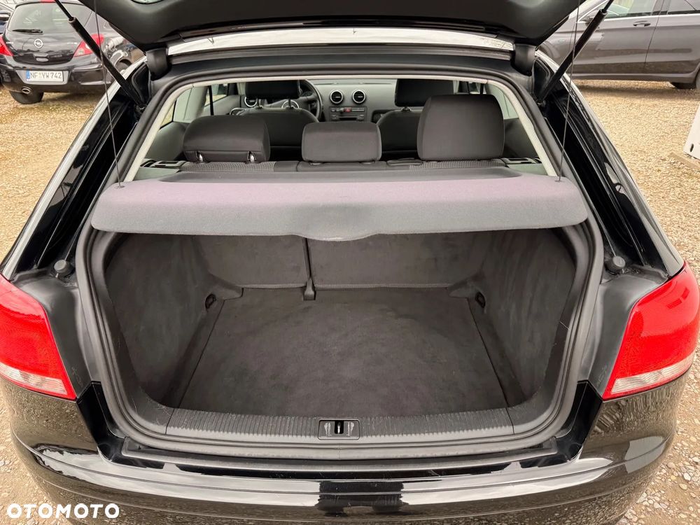 Audi A3 3-drzwiowe 1.6 FSI S Line Sportpaket plus - 17