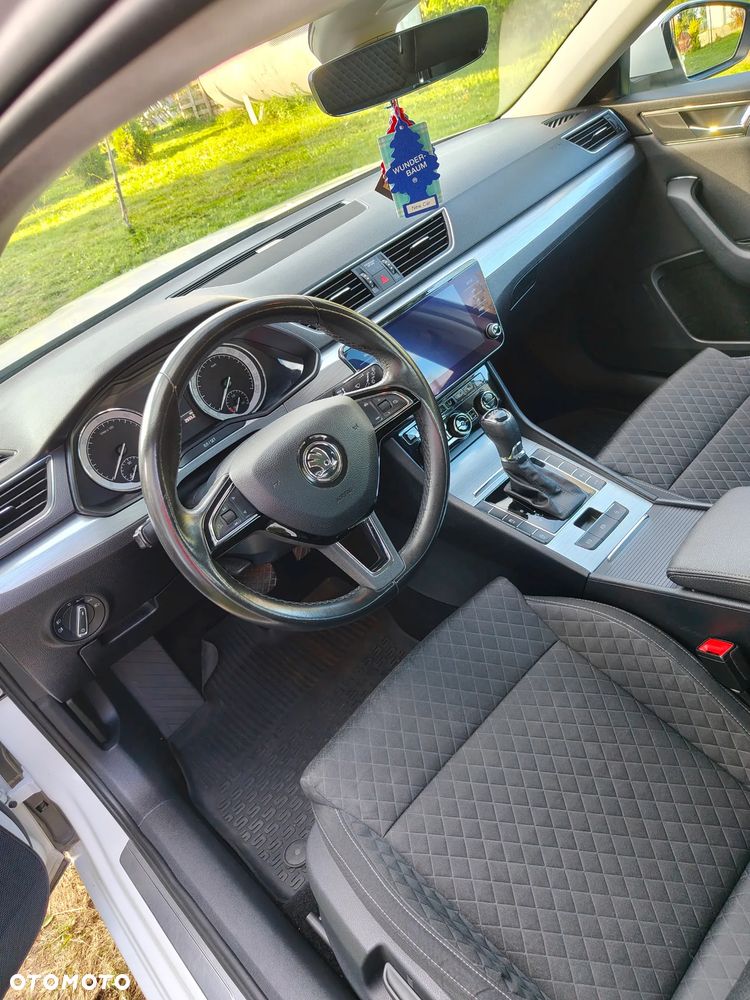 Skoda Superb 2.0 TDI Ambition DSG - 12