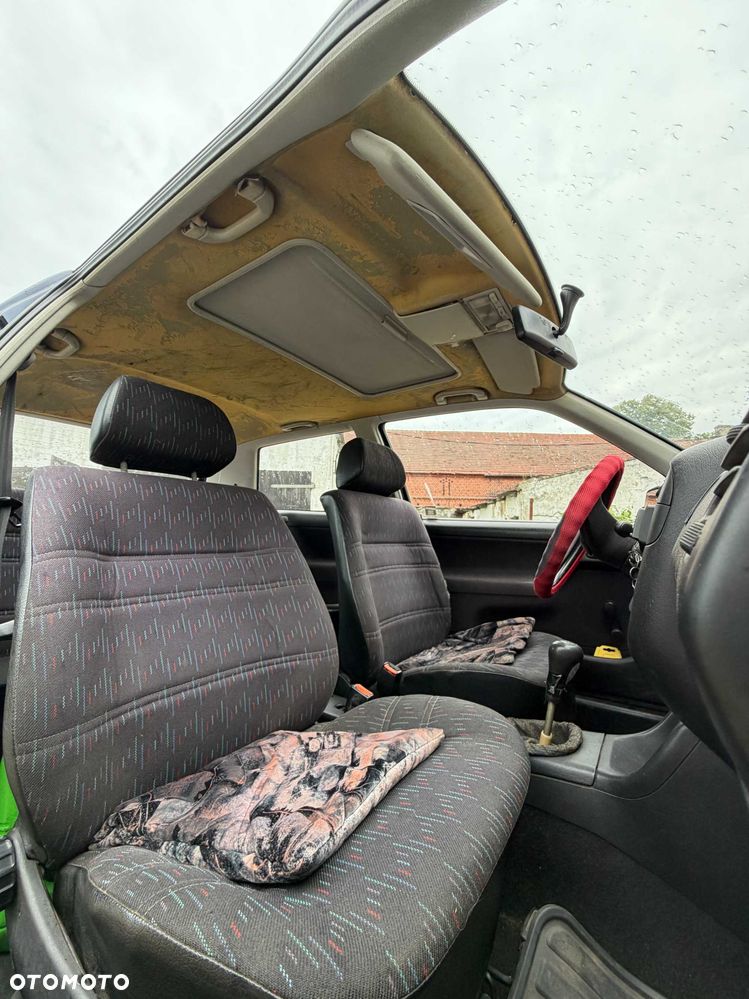 Volkswagen Golf - 6