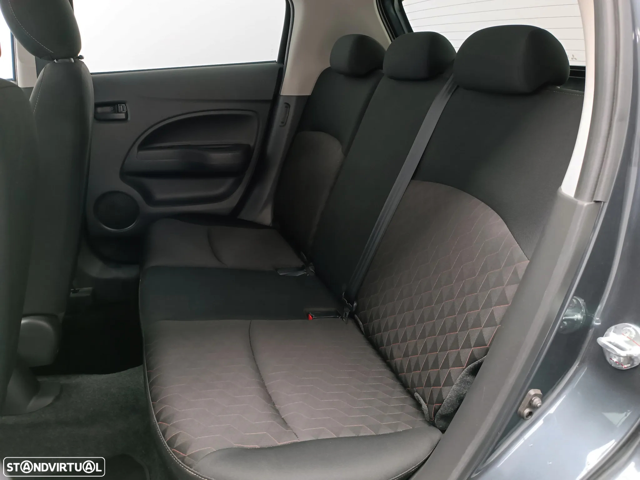 Mitsubishi Space Star 1.2 Intense Connect Edition - 8