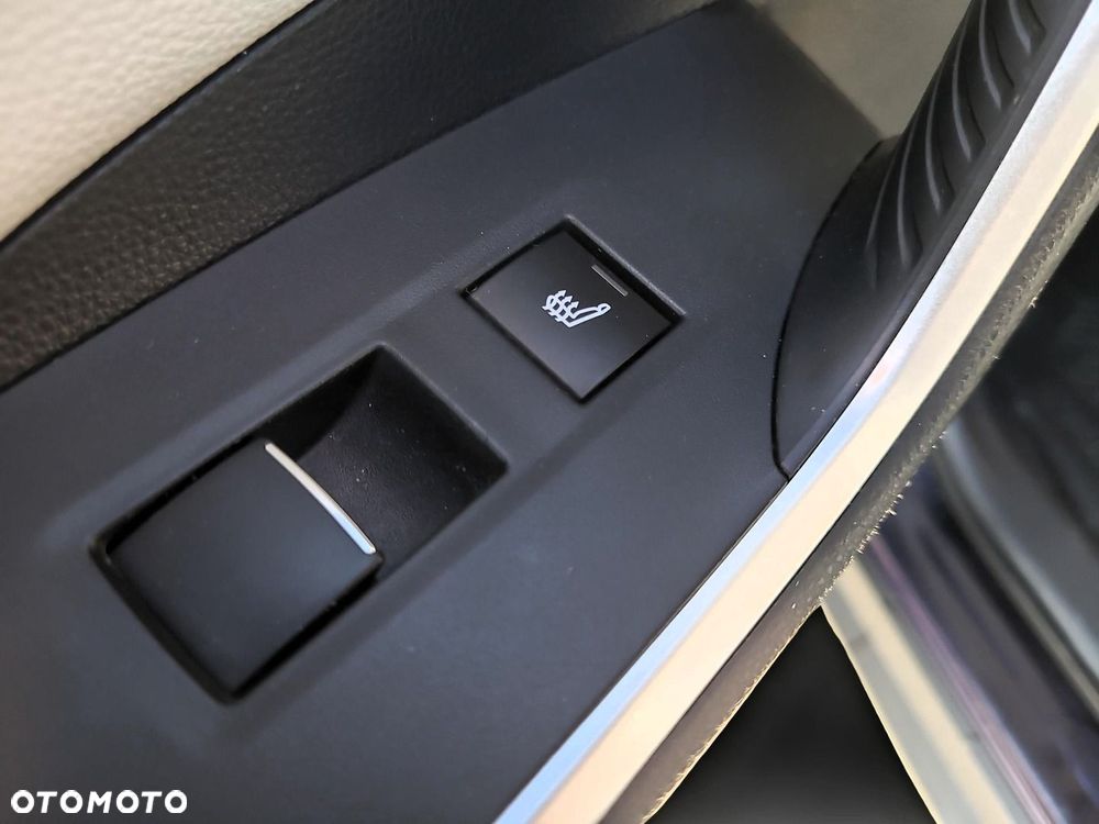 Toyota RAV4 2.5 Hybrid Executive 4x4 - 24