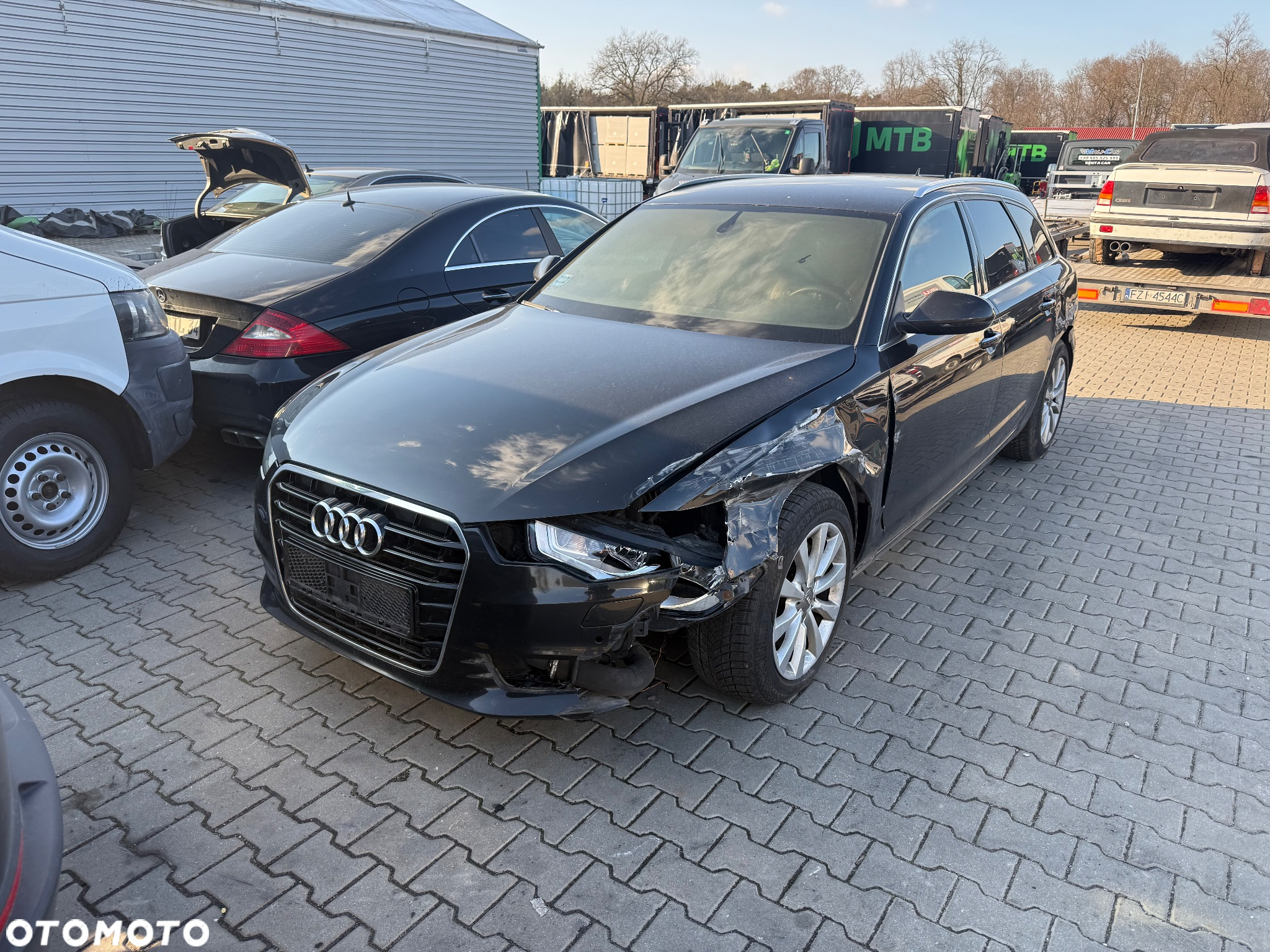 Audi A6 Avant 2.0 TDI Ultra S tronic - 3