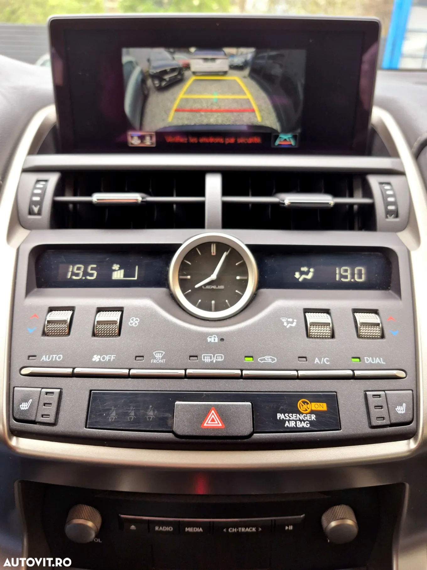 Lexus Seria NX - 10