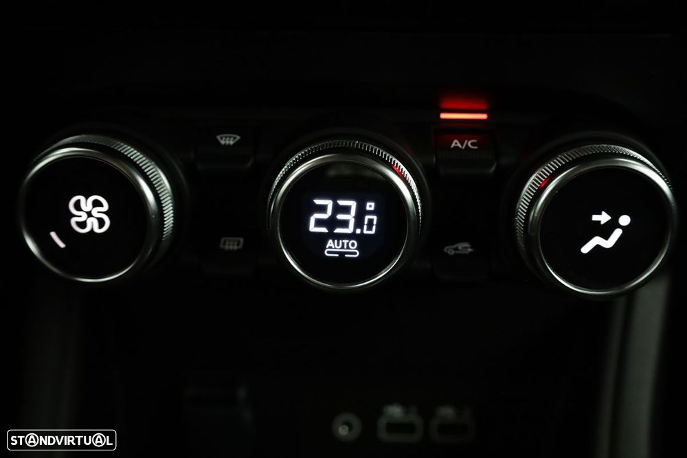 Renault Captur 1.0 TCe Techno Bi-Fuel - 13