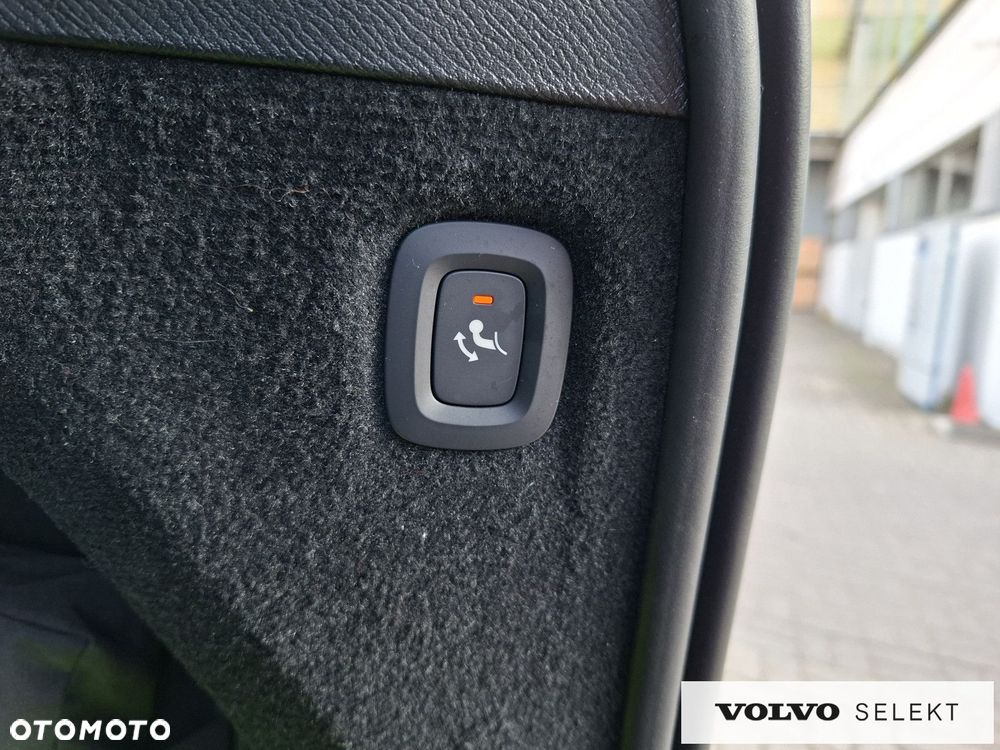 Volvo XC 90 - 40