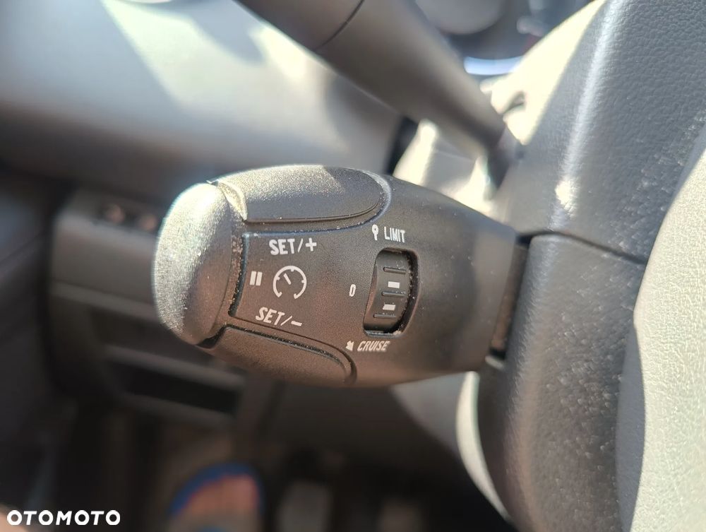 Peugeot 3008 1.6 THP Allure - 32