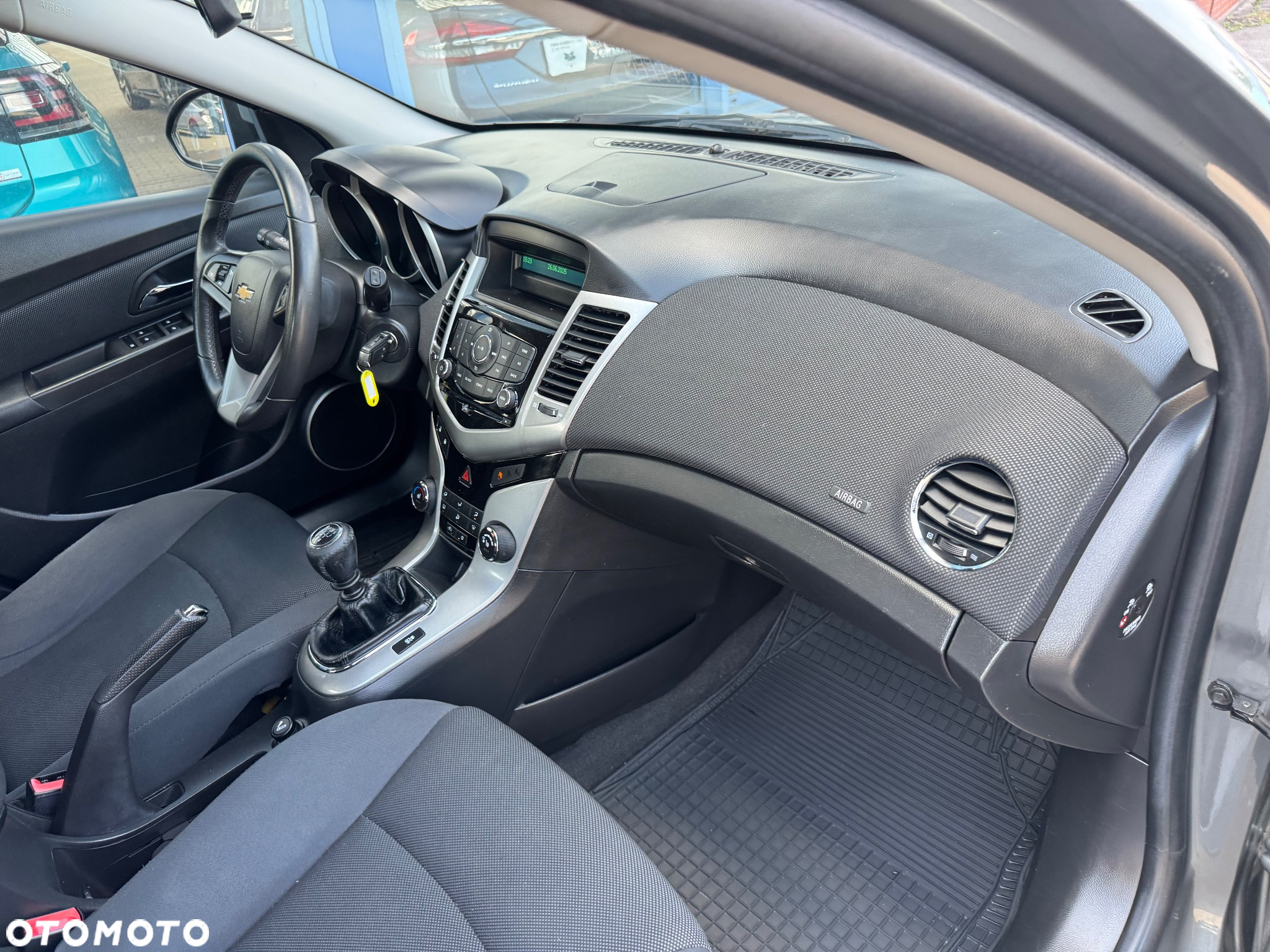 Chevrolet Cruze 1.6 LT - 22