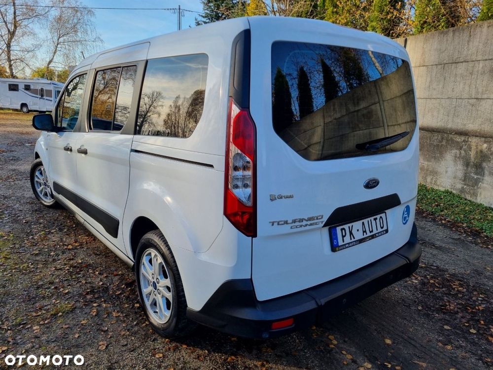 Ford Tourneo Connect Grand - 38