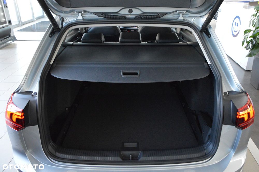 Volkswagen Golf Variant - 29