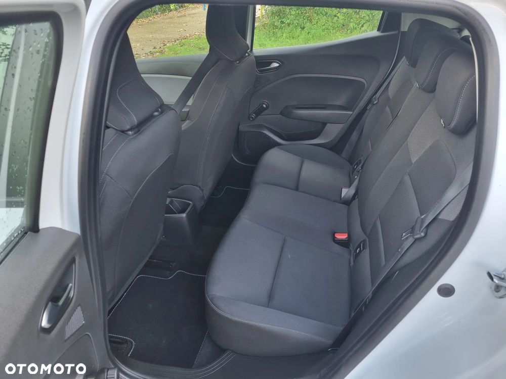 Renault Clio - 8