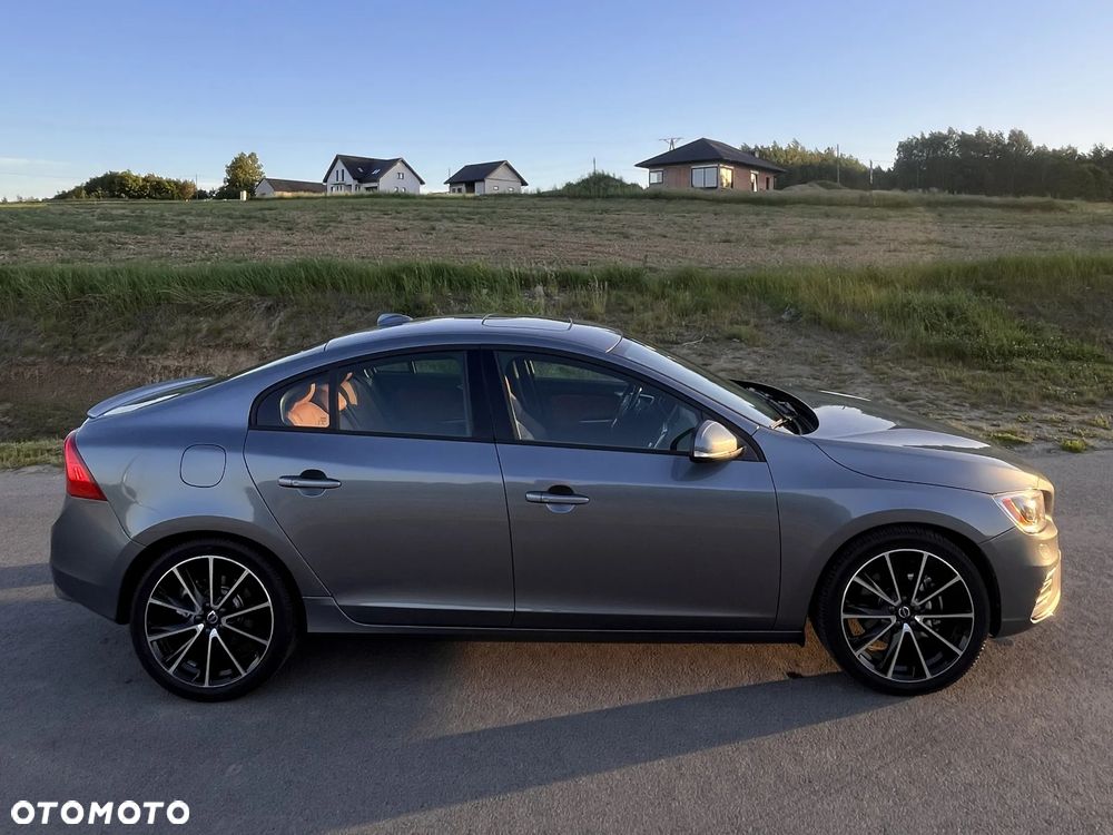 Volvo S60 - 9