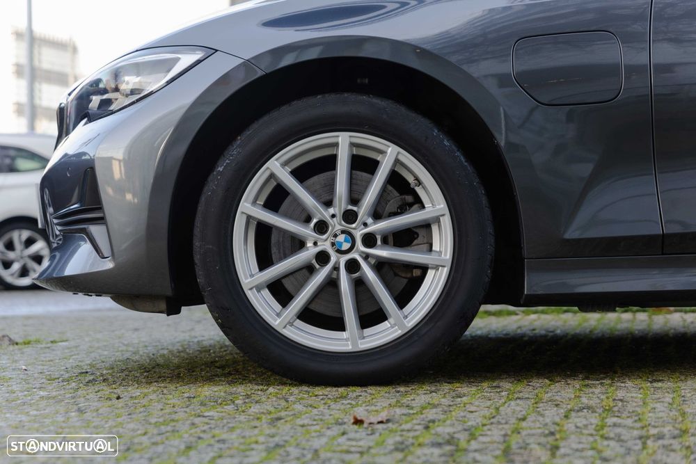 BMW 320 e Corporate Edition Auto - 4