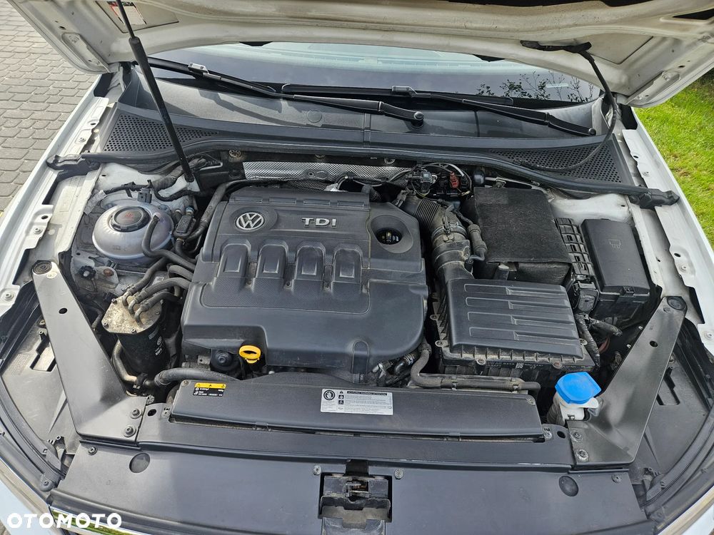 Volkswagen Passat 2.0 TDI BMT Comfortline - 9