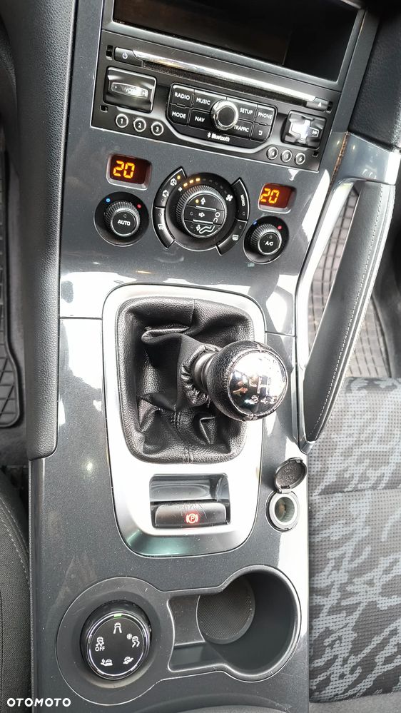 Peugeot 3008 HDi FAP 150 Platinum - 19