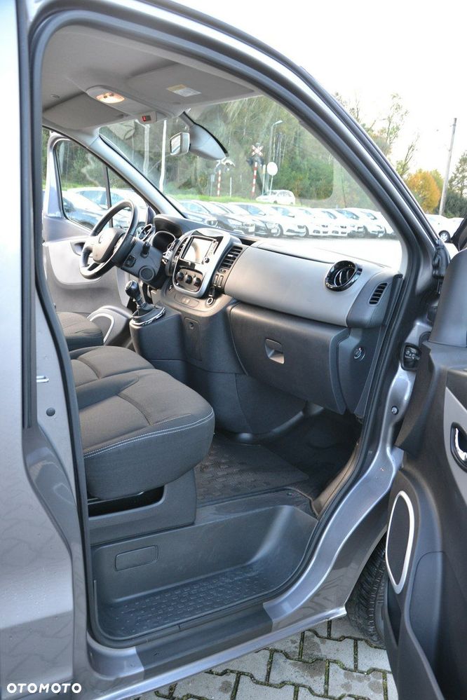 Renault Trafic - 13