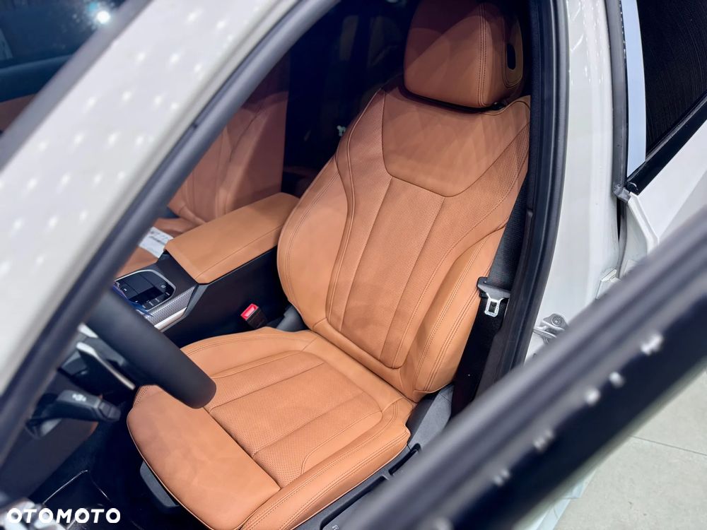 BMW Seria 3 330i xDrive M Sport - 7