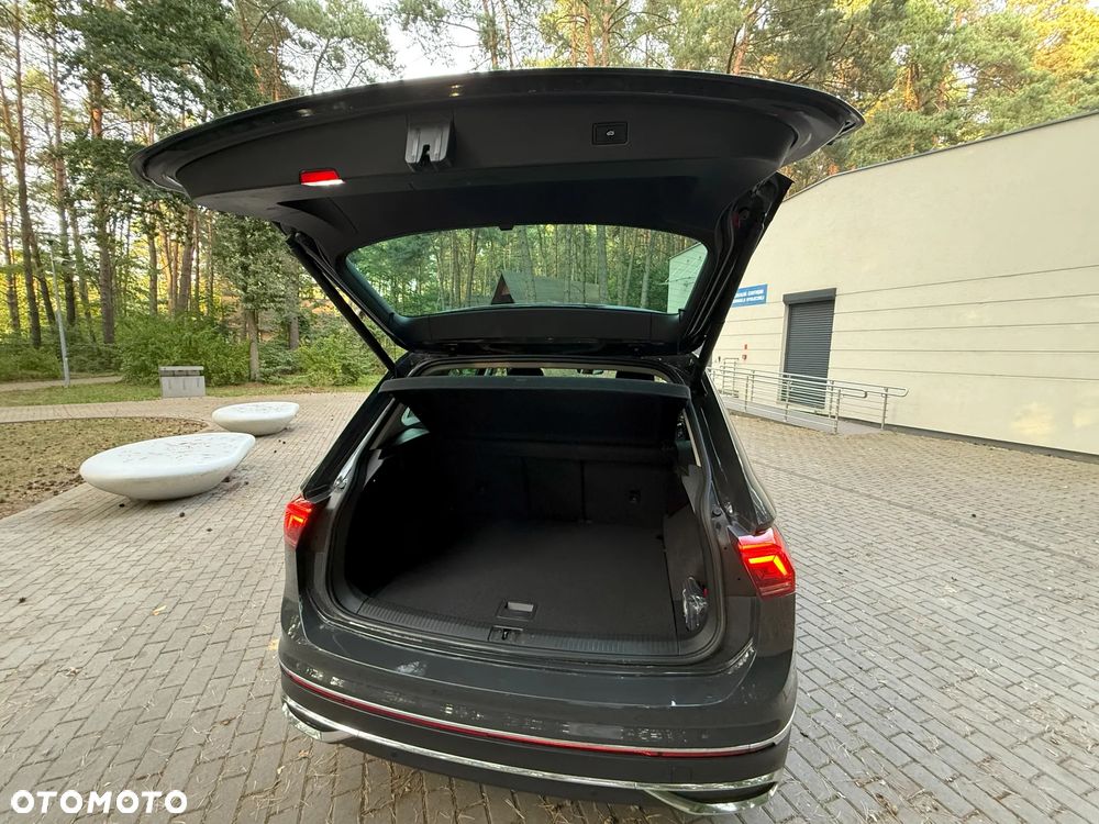 Volkswagen Tiguan 2.0 TDI SCR 4Mot Elegance DSG - 23