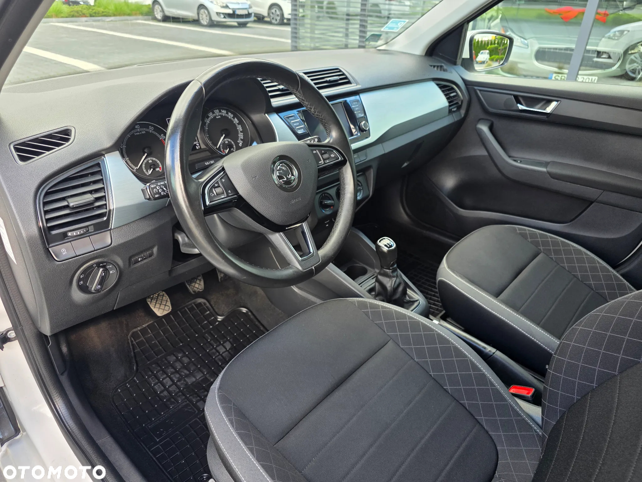 Skoda Fabia 1.0 Ambition - 23