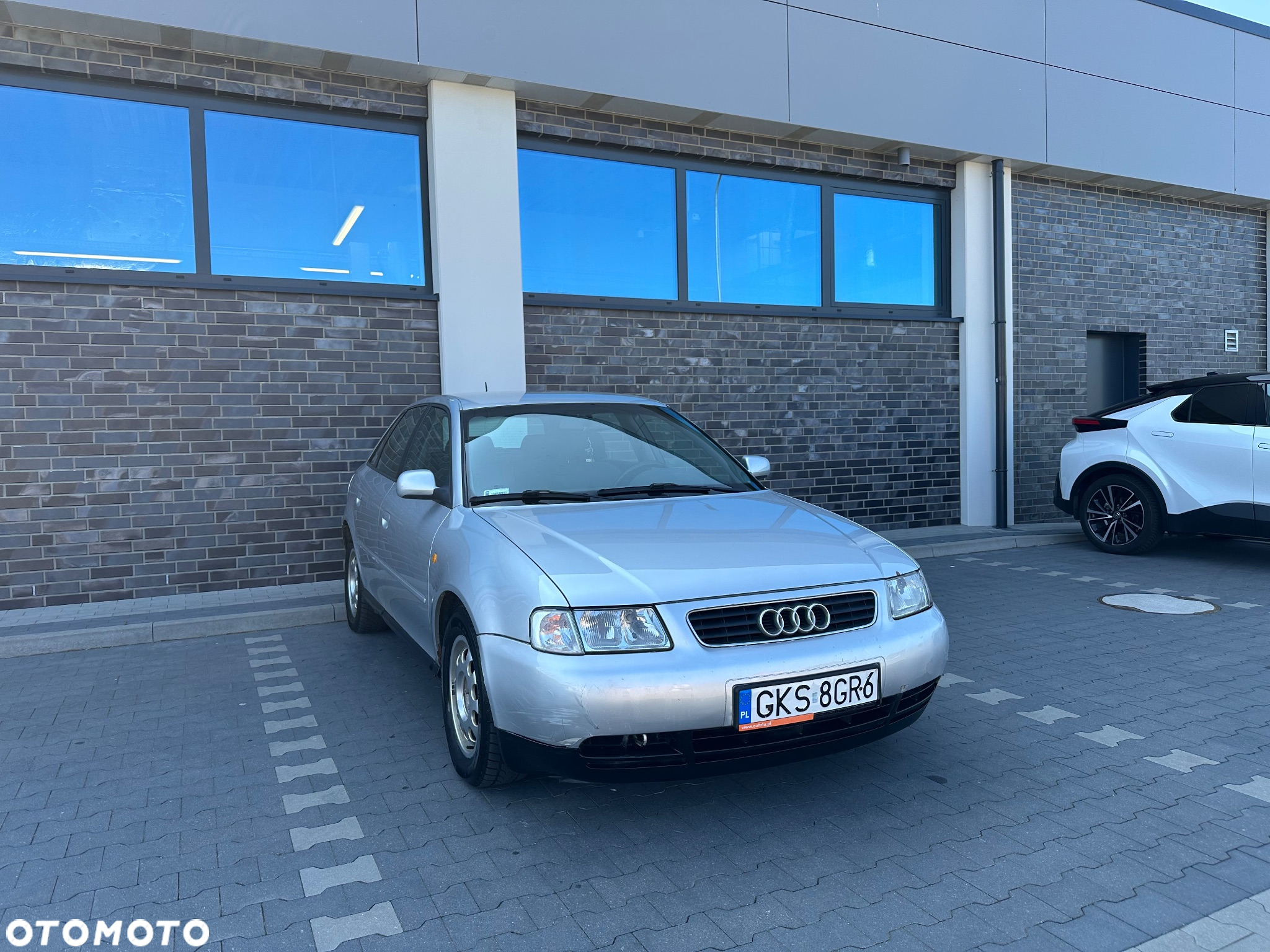 Audi A3 1.6 Ambiente - 3
