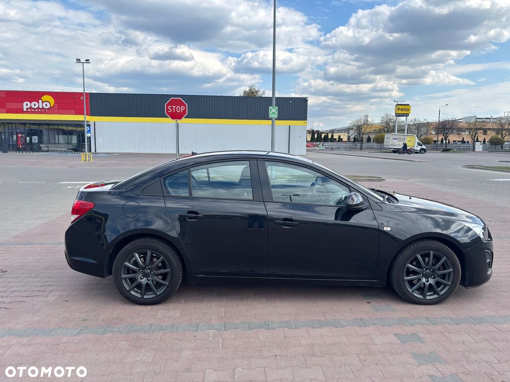 Chevrolet Cruze - 11