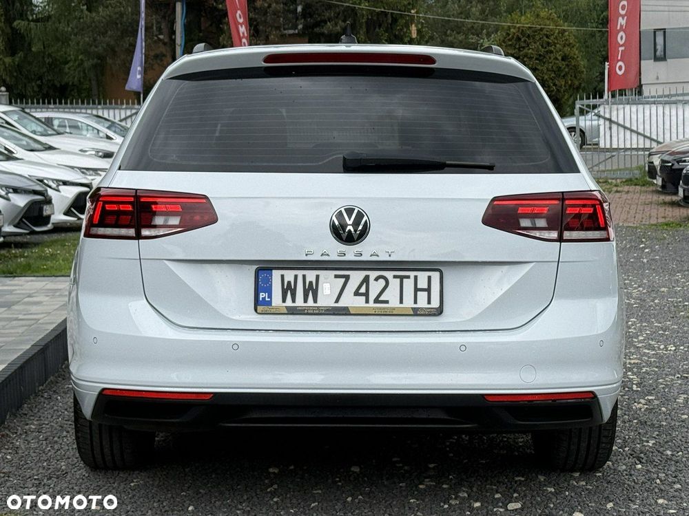 Volkswagen Passat - 8