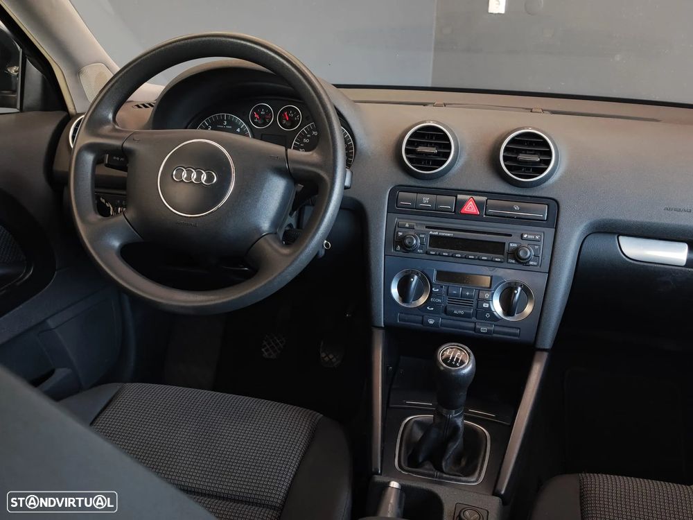Audi A3 2.0 TDI Ambiente - 21