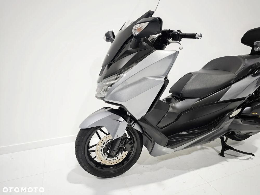 Honda NSS - 12